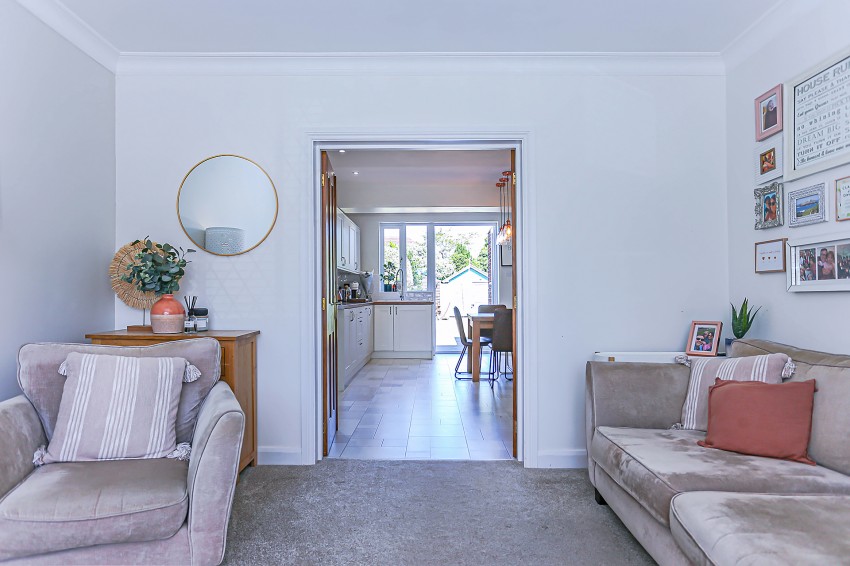 2bedroom semidetached house for sale in Barn Lane, Solihull