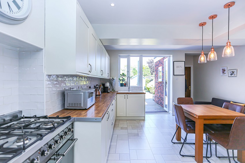 2bedroom semidetached house for sale in Barn Lane, Solihull