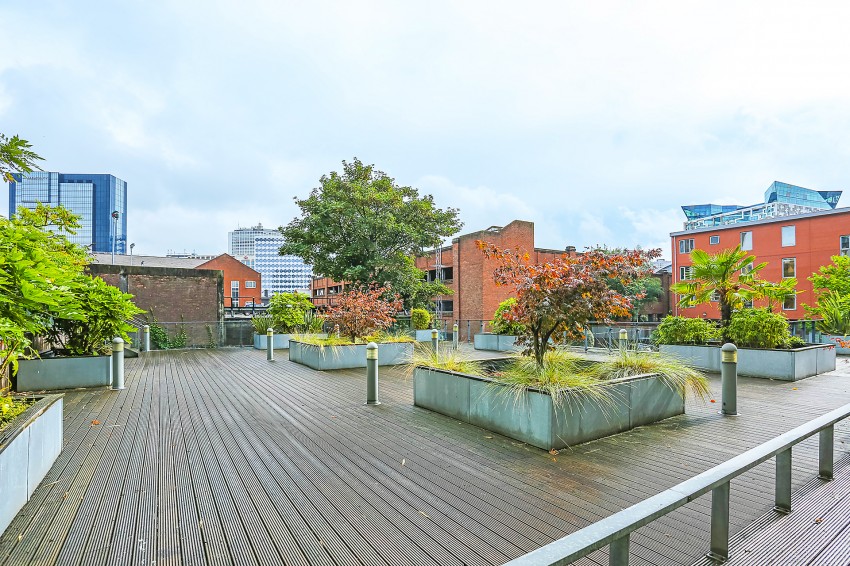 2bedroom apartment for sale in Cutlass Court, 28 Granville Street