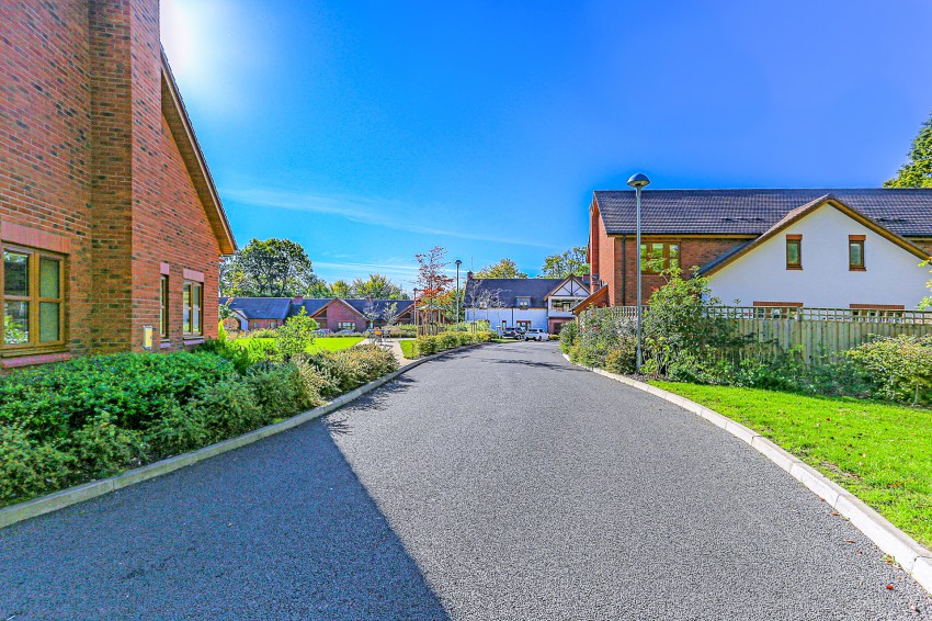 2bedroom apartment for sale in Albany Meadows, Albany Lane, Balsall Common, Coventry