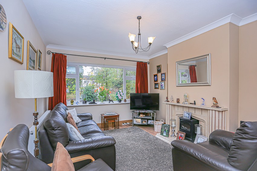 3bedroom semidetached house for sale in Kenilworth Road, Balsall