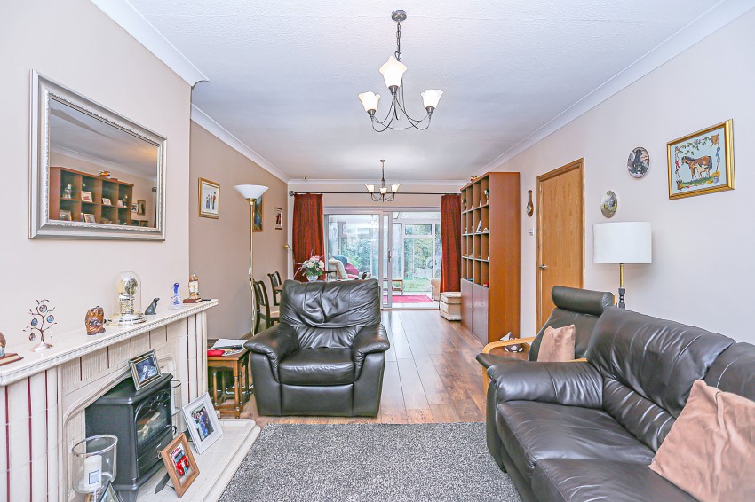 3bedroom semidetached house for sale in Kenilworth Road, Balsall