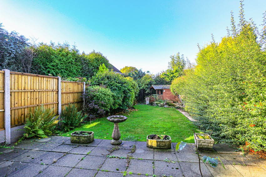 3bedroom town house for sale in Muswell Close, Solihull