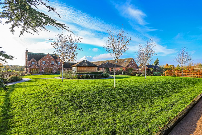 10bedroom detached house for sale in Mythe Lane, Witherley, Atherstone