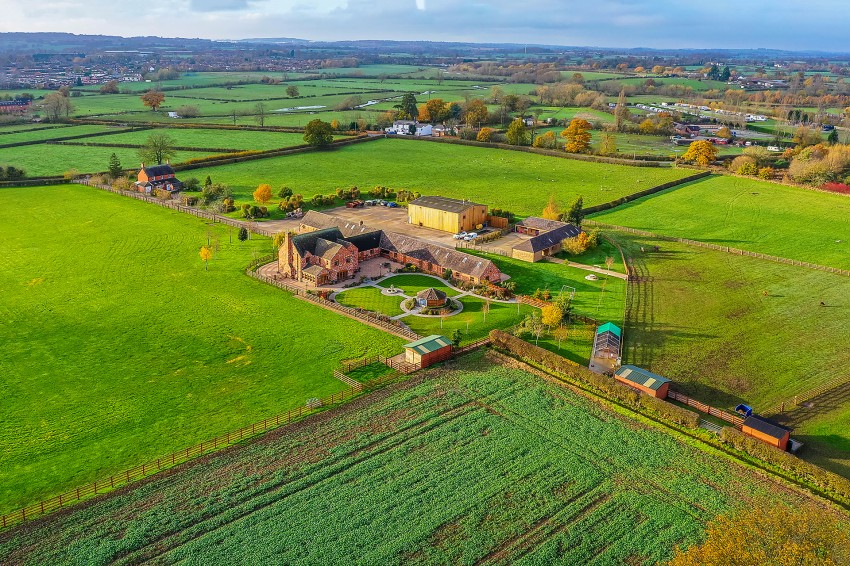 10bedroom detached house for sale in Mythe Lane, Witherley, Atherstone