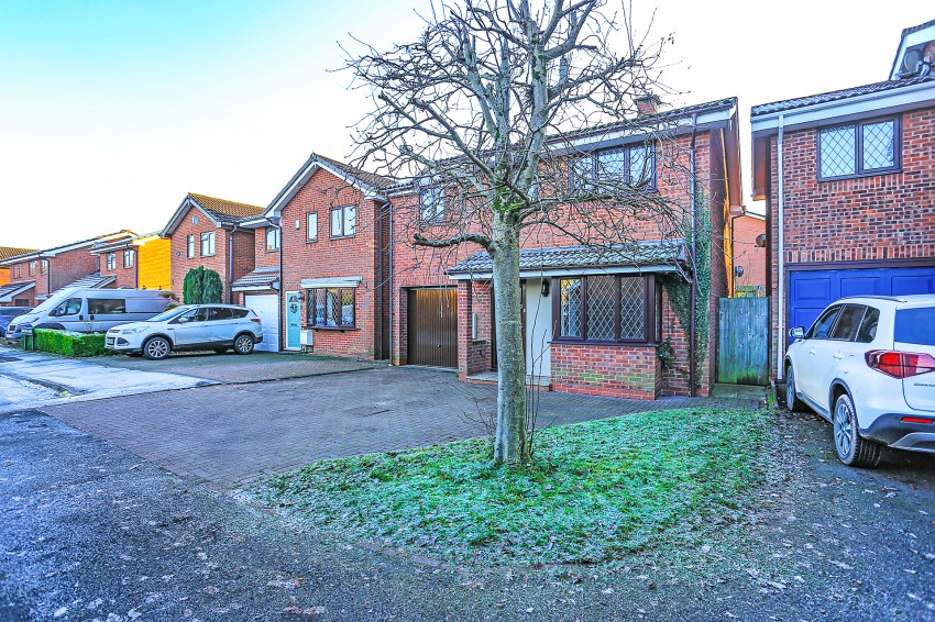 4bedroom detached house for sale in Daytona Drive, Millisons Wood