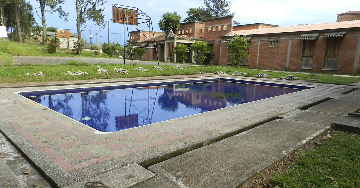 Construcción Cerramiento del Centro Docente de Atención especializada CREEME de Pereira (Risaralda)