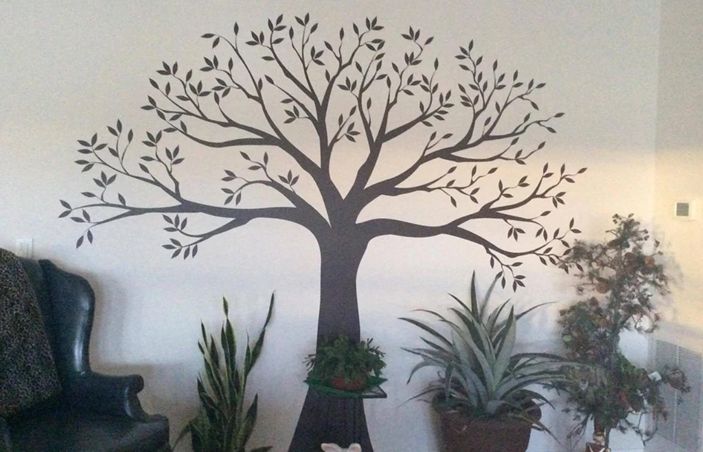 Revamping Your Entryway with Simple Shapes Wall Decals and Wallpaper