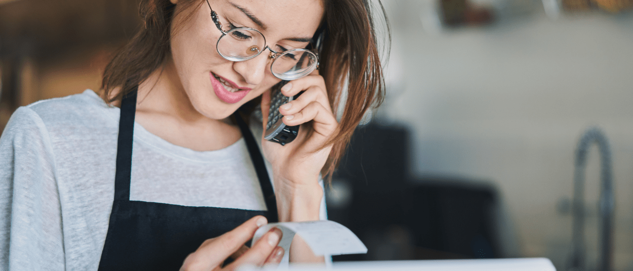 Is Mobile the Best Phone System for Restaurants? SimpleVoIP VoIP