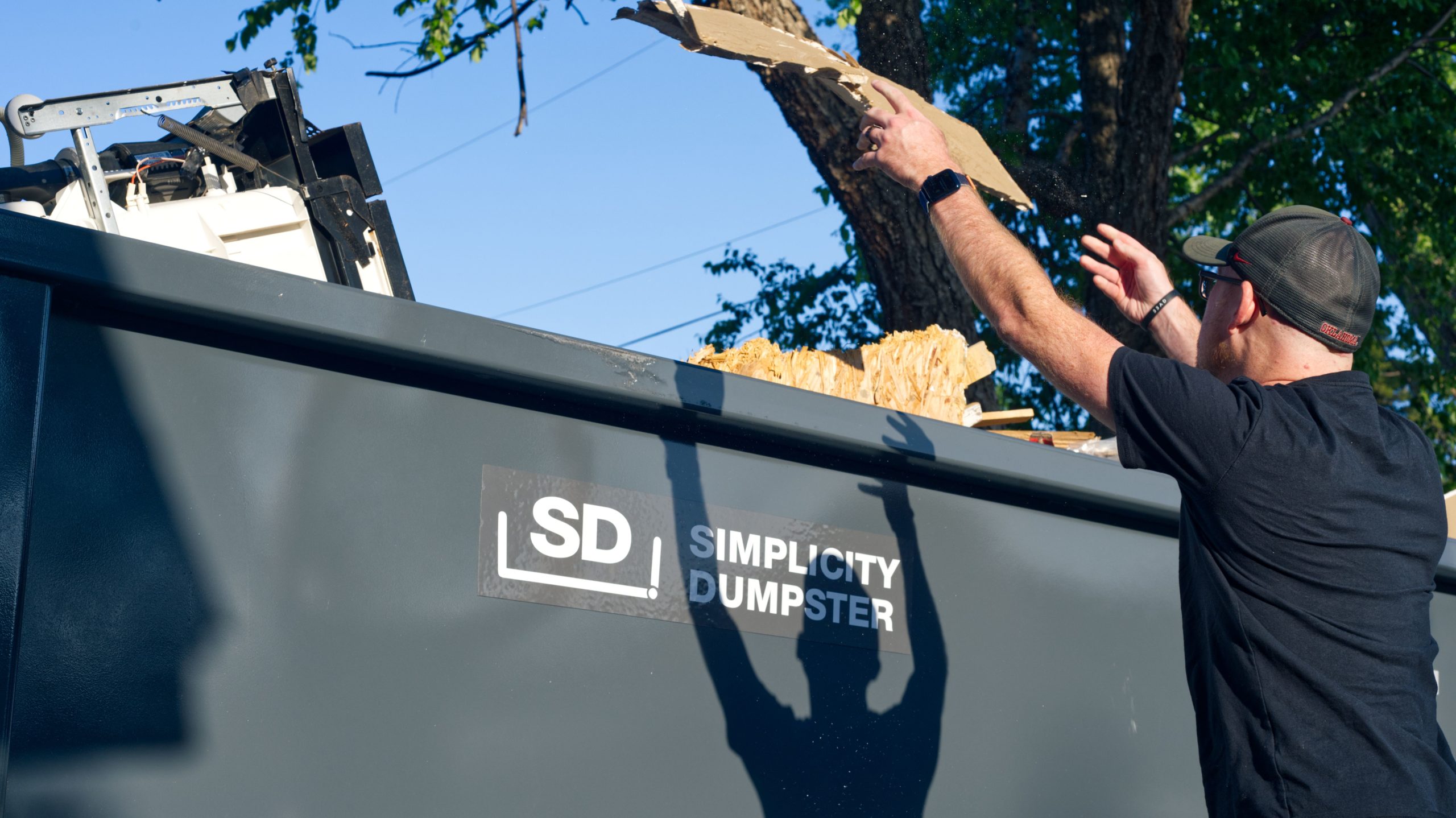 Can You Dispose of Liquids in Dumpster? Simplicity Dumpster