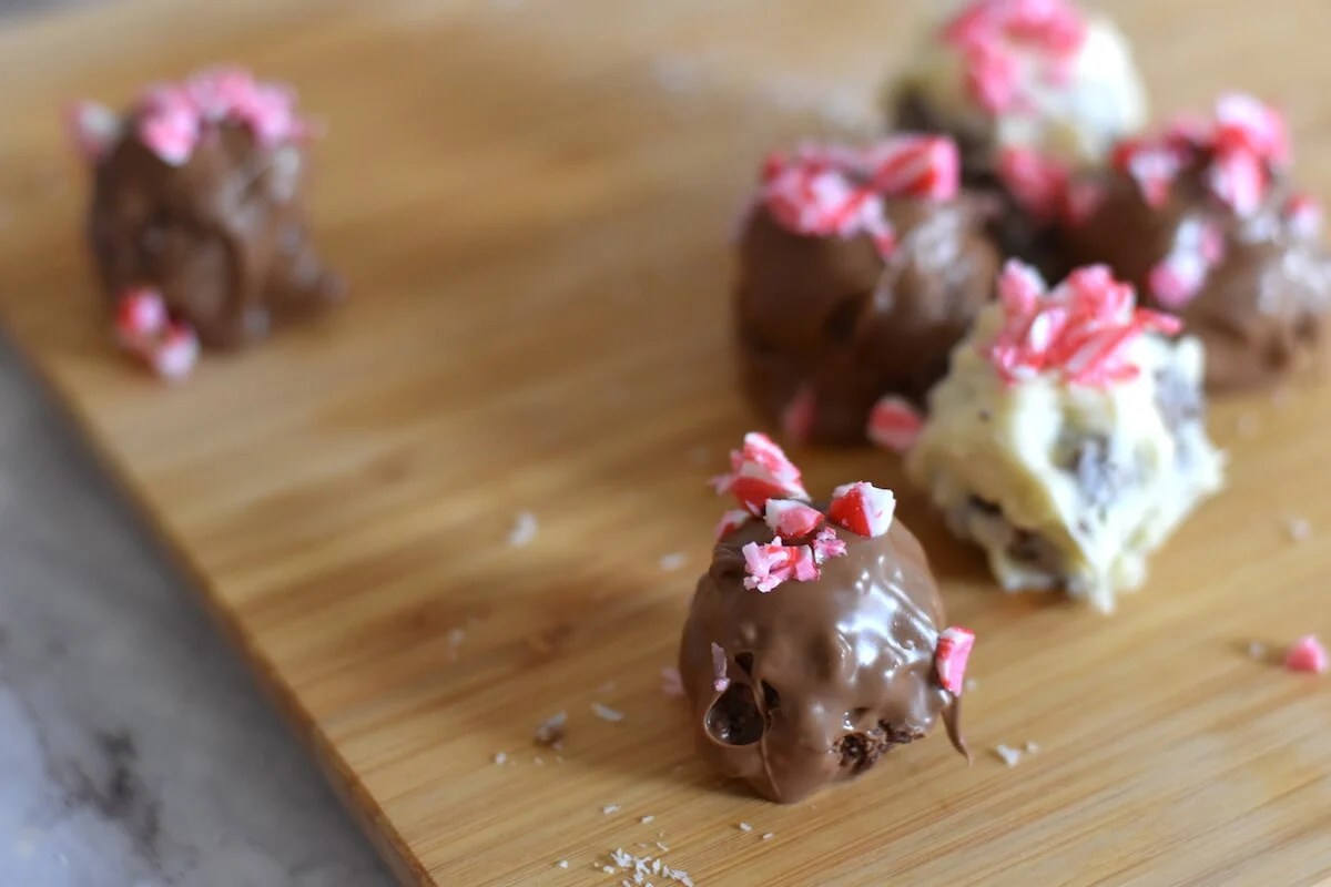 NoBake Choc Peppermint Balls Recipe