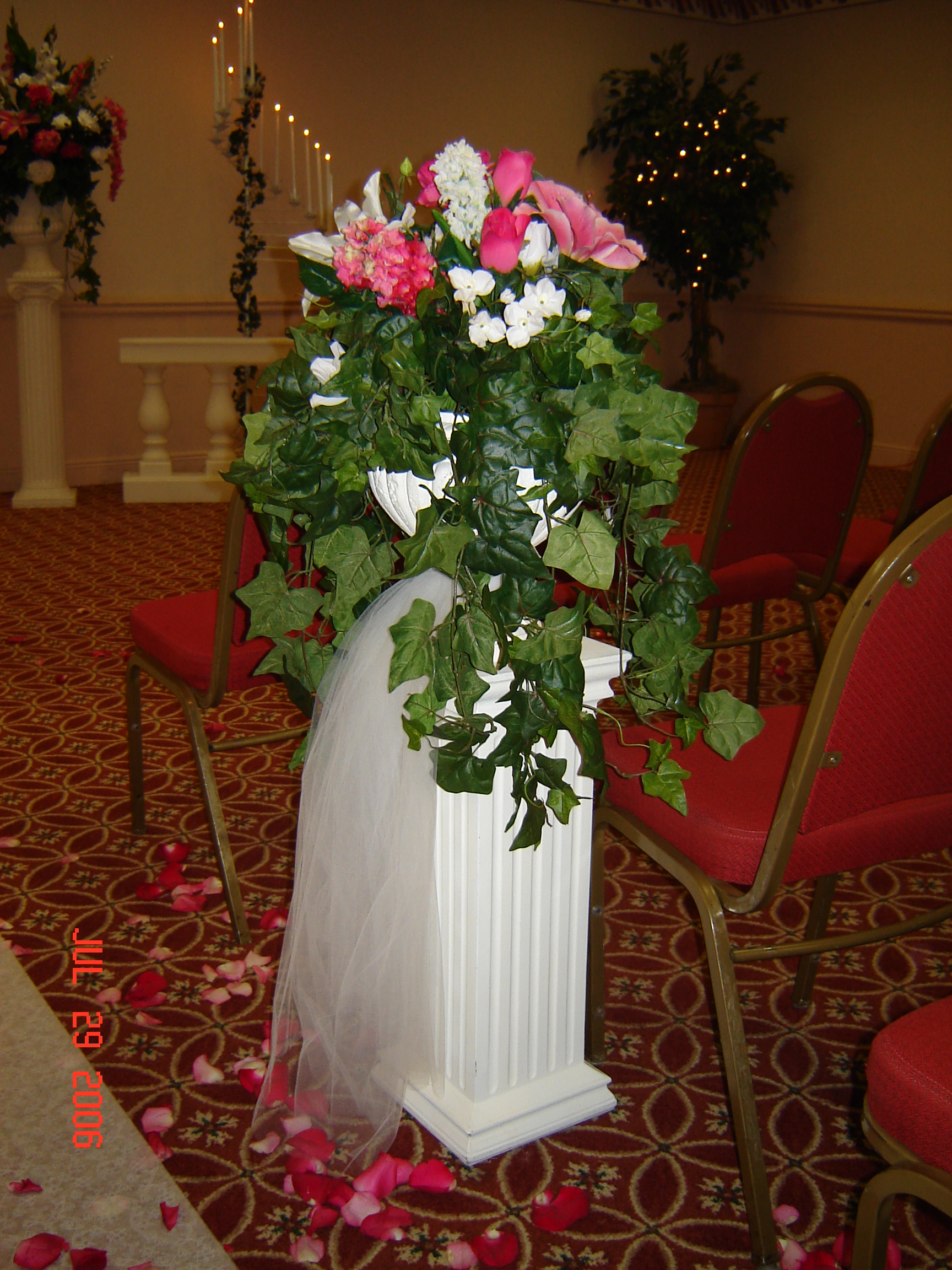 Simply Elegant Weddings Flower Arrangements