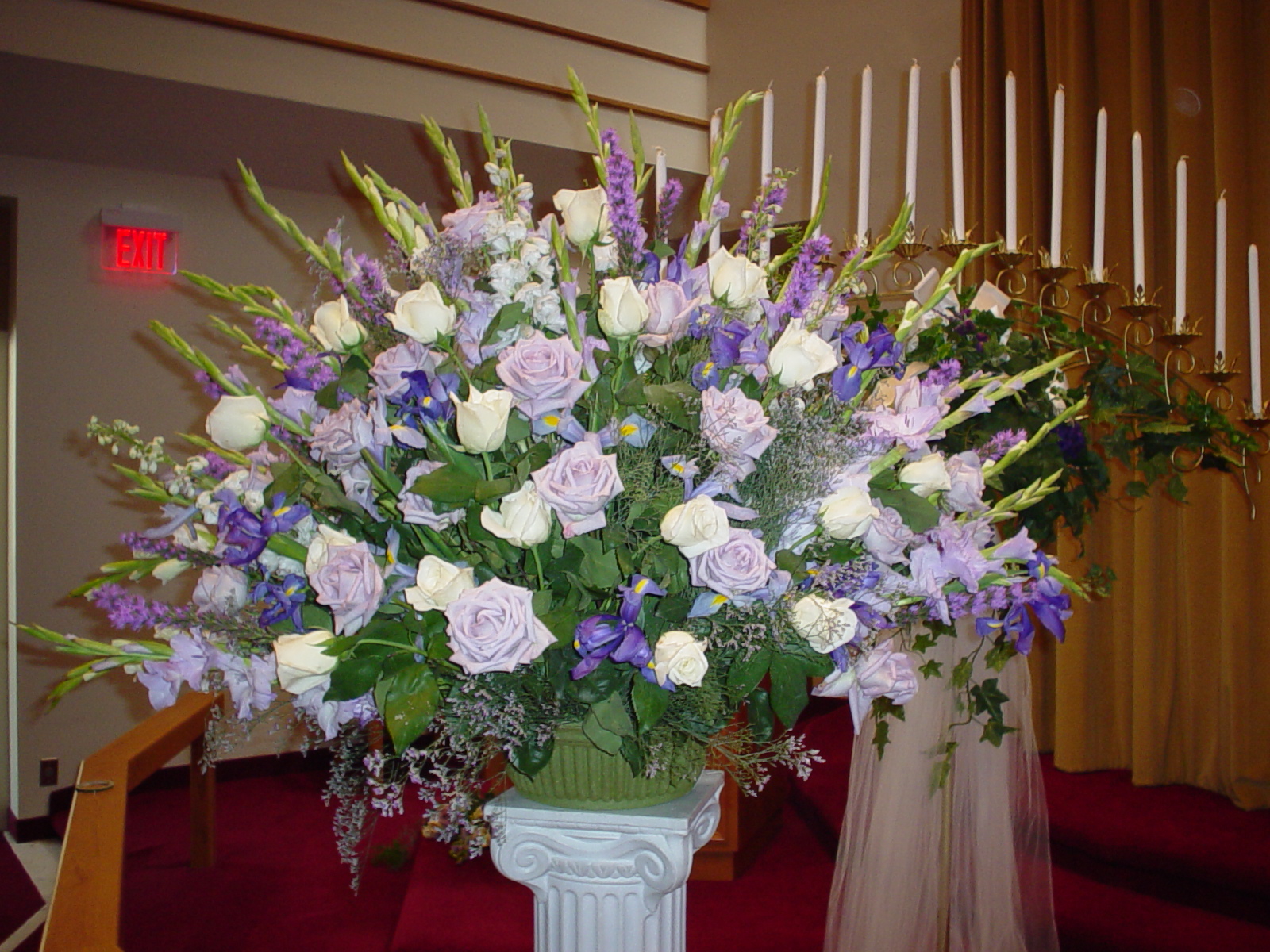 Simply Elegant Weddings Flower Arrangements