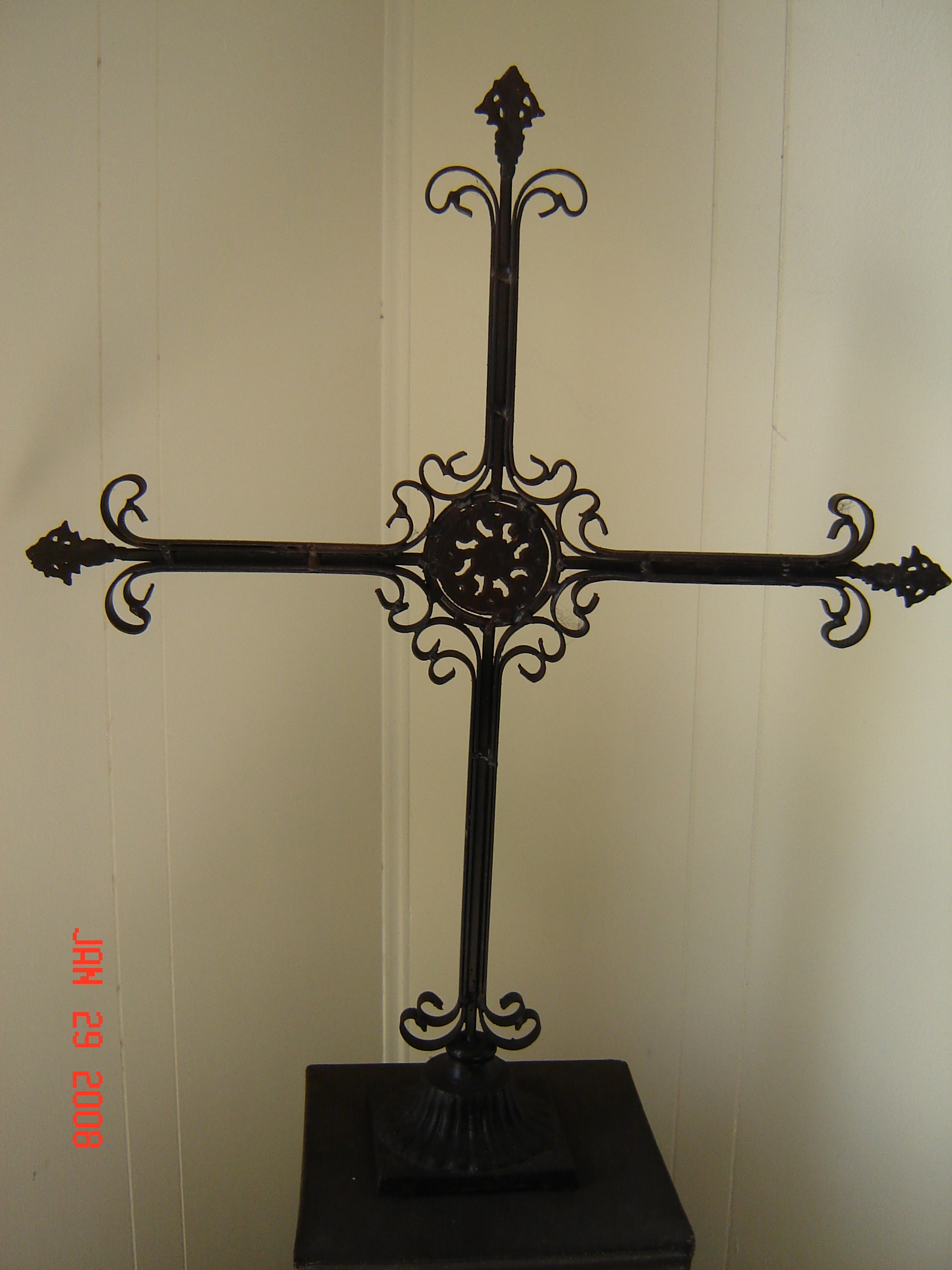 Simply Elegant Weddings Iron Crosses
