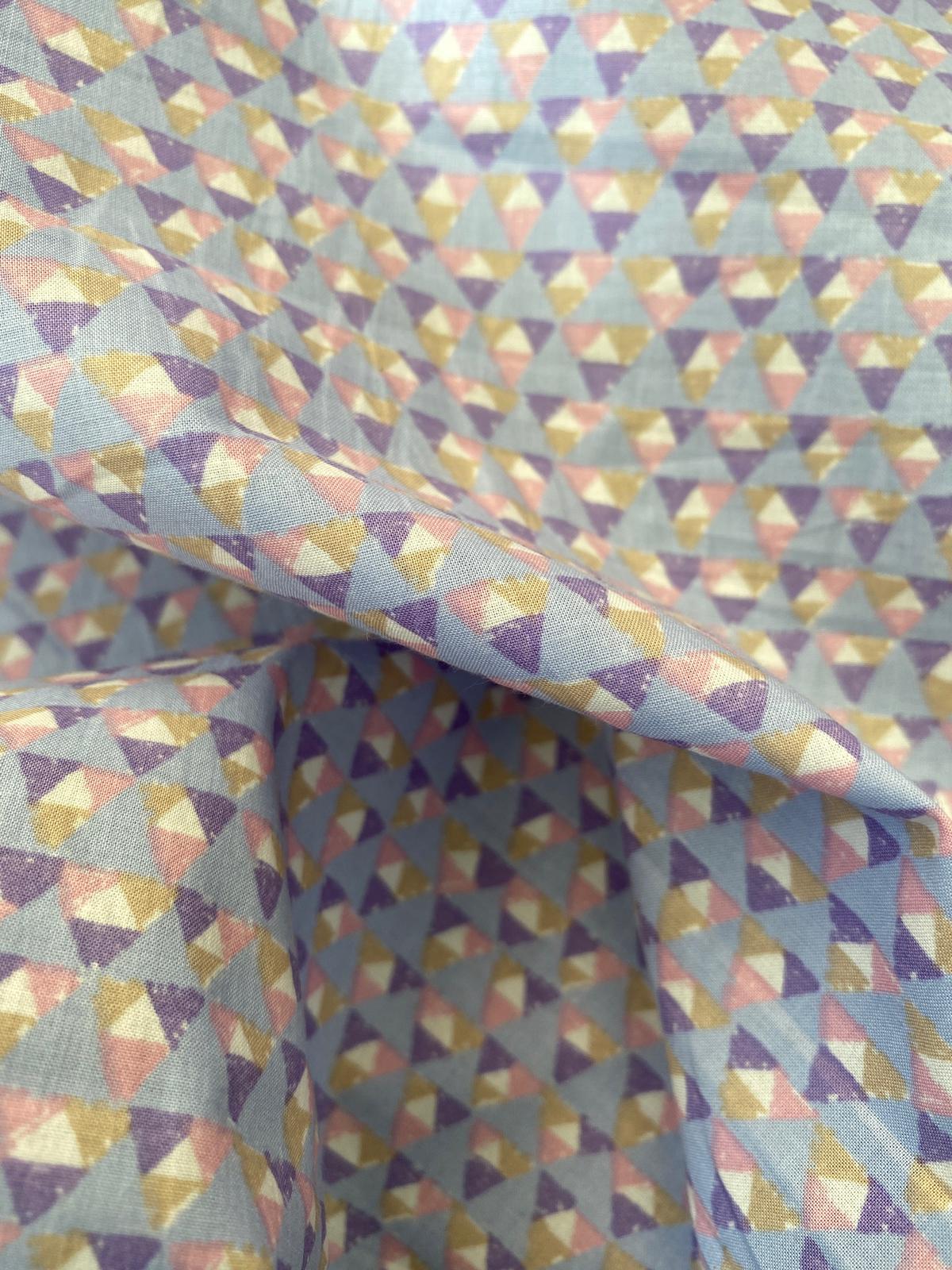 Triangles cotton Simply Fabrics