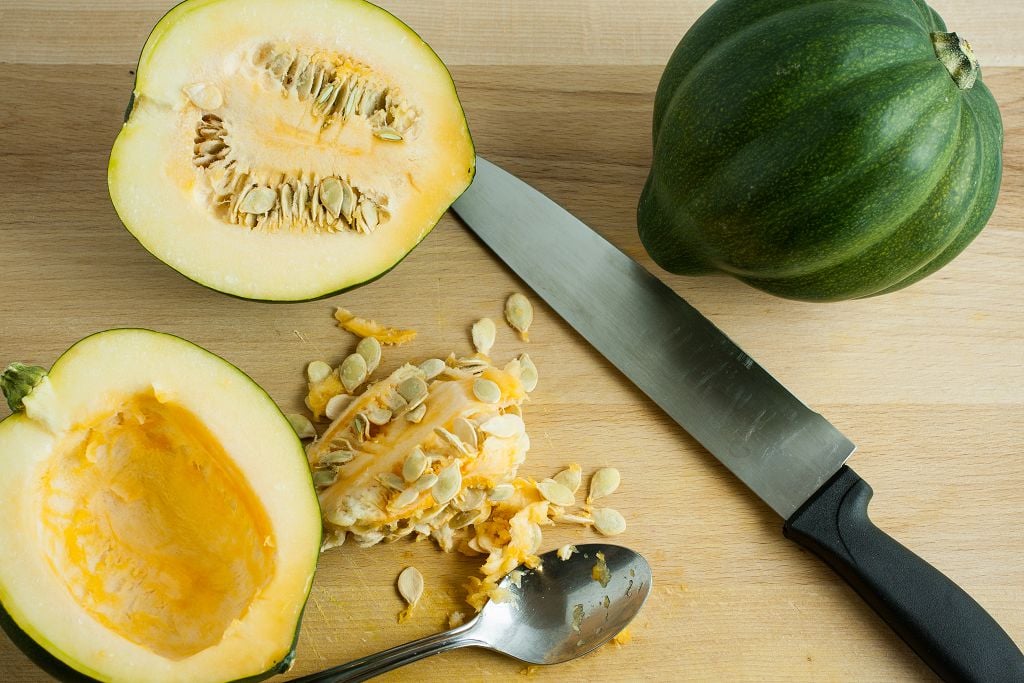 What Does Acorn Squash Taste Like? How To Store And Cook It? Simply
