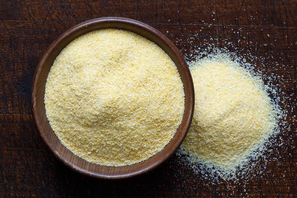Learn the Differences Between Cornmeal vs Corn Flour Simply Healthy