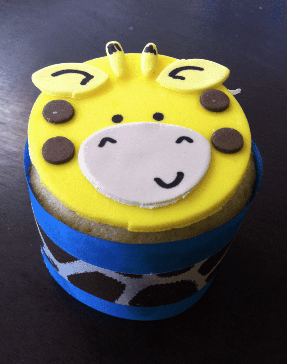 Jungle Themed Party DIY Cupcake Wrappers & Cupcake Stand Simply Real