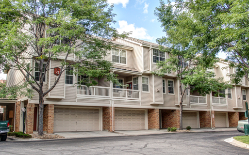 Apartments For Rent in Denver Tech Center Carriage Place Denver, CO