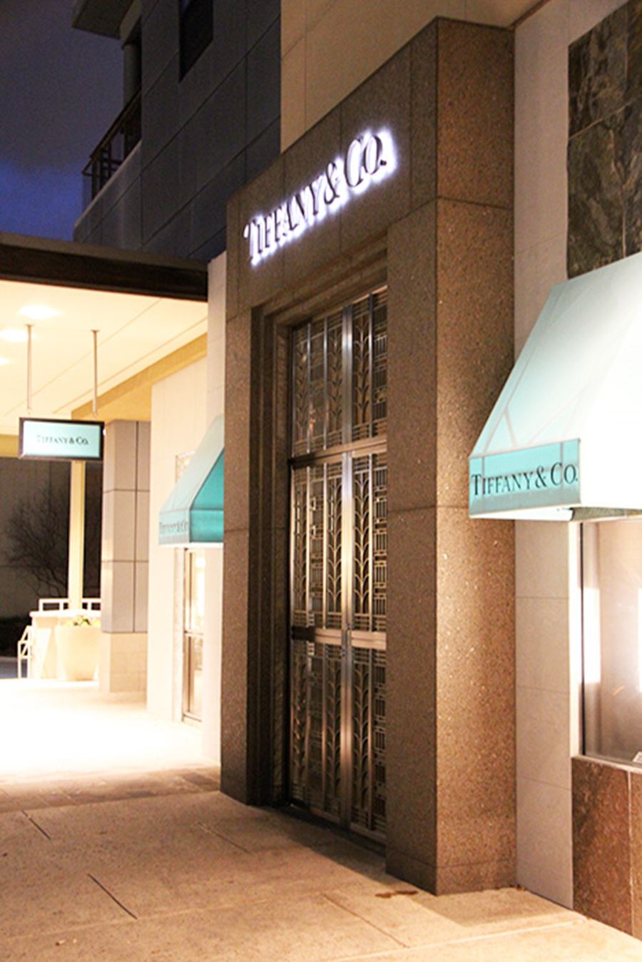 Tour the Gallery Addison at Kramer Station