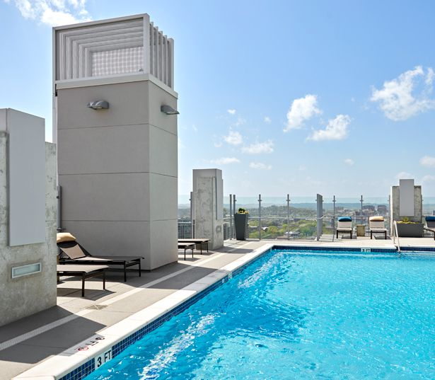 Music Row Apartments in Midtown SkyHouse Nashville Apartments