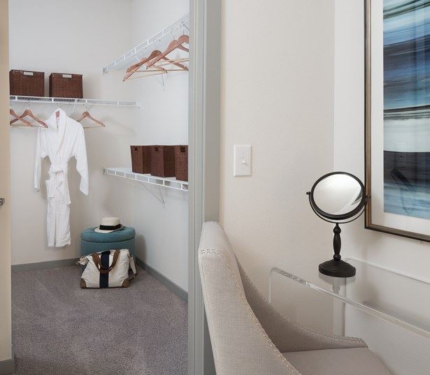 Tour the Gallery Addison at Kramer Station