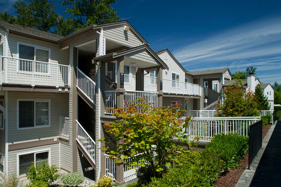 Neighborhood Apartments in Renton Benson Downs
