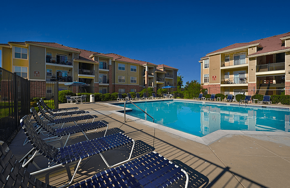 Apartments In Denver Highland Crossing/Square Cherry Creek