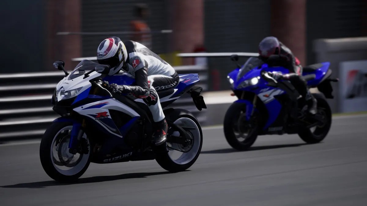 Yamaha R1 & Suzuki GSXR 600 Charge into Ride 5 Latest DLC • SIMRACE247