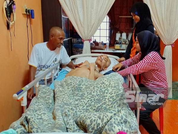 Calon SPM ambil alih tugas jaga abang koma