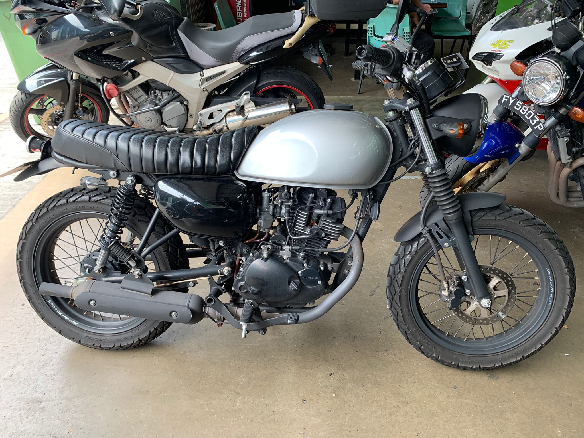 Kawasaki W175 SE Manual COE 10/09/2029 Class 2B Motorcycles