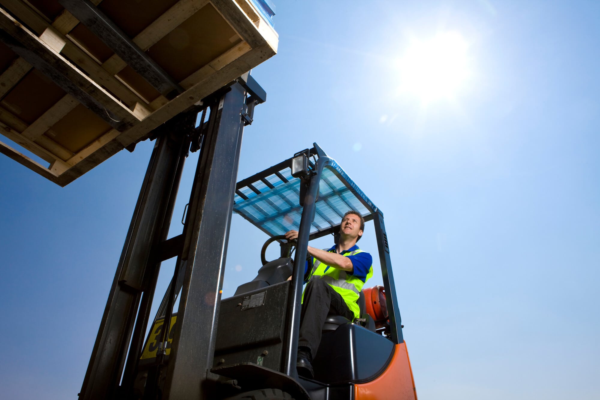 3 Maintenance Tips to Follow When Using a Forklift Rental Superior