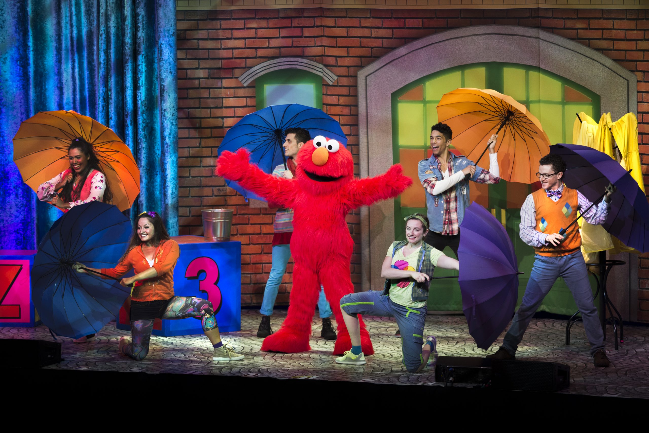 Behind The Scenes at Sesame Street Live Sippy Cup Mom