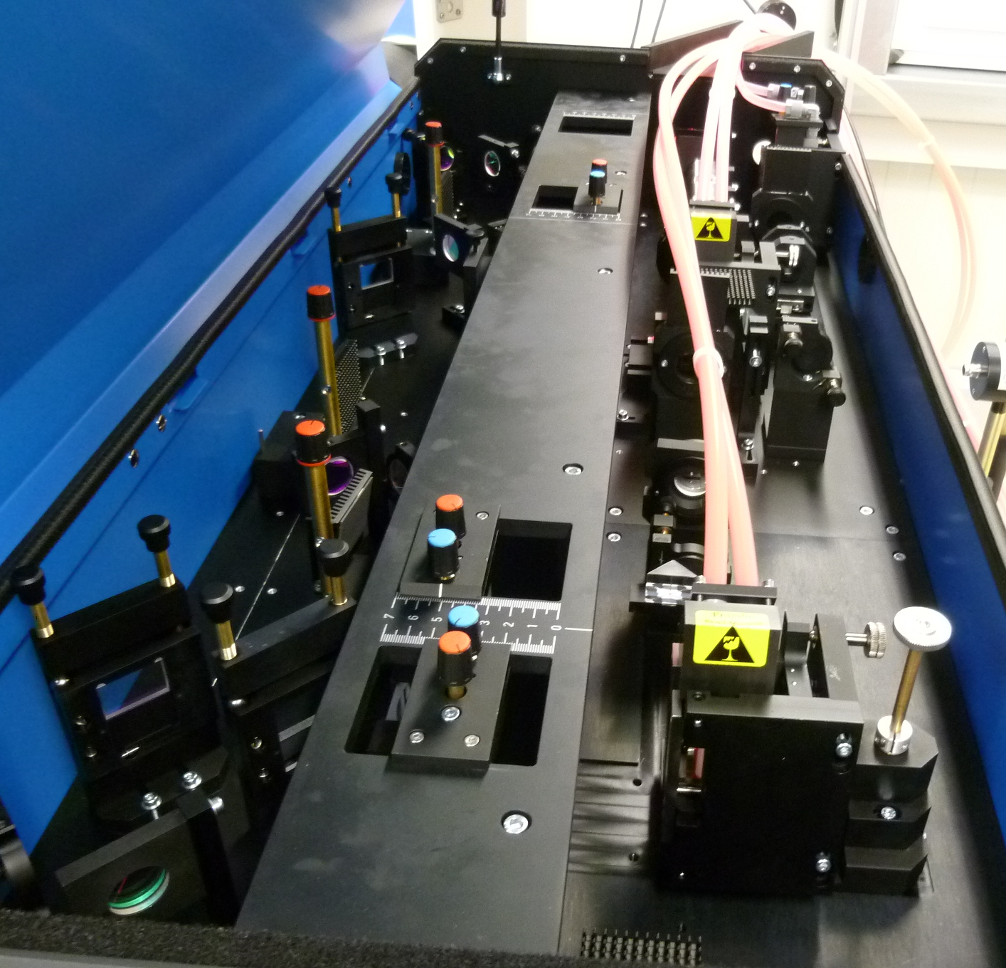 Tunable SingleFrequency Pulsed Lasers Sirah Lasertechnik