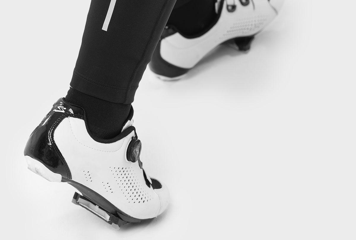 Leg warmers over or under the bib shorts? Q&A SIROKO CYCLING COMMUNITY