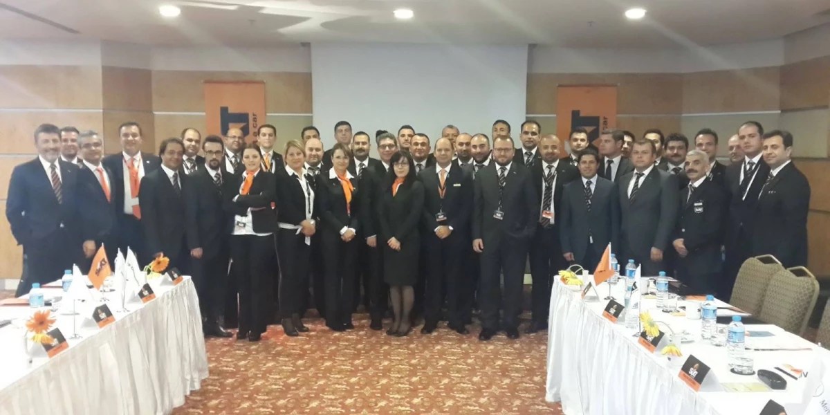 SIXT rent a car 4. Ulusal Kurultayı Tarihi Şehir Şanlıurfa'da