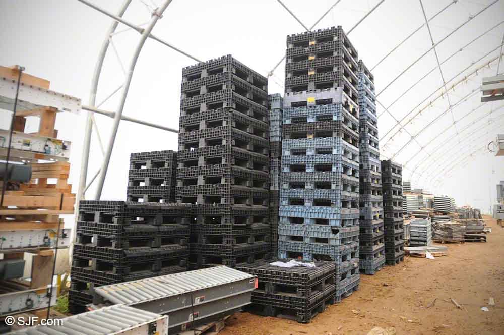 Used Collapsible Plastic Containers, Totes & Storage Bins