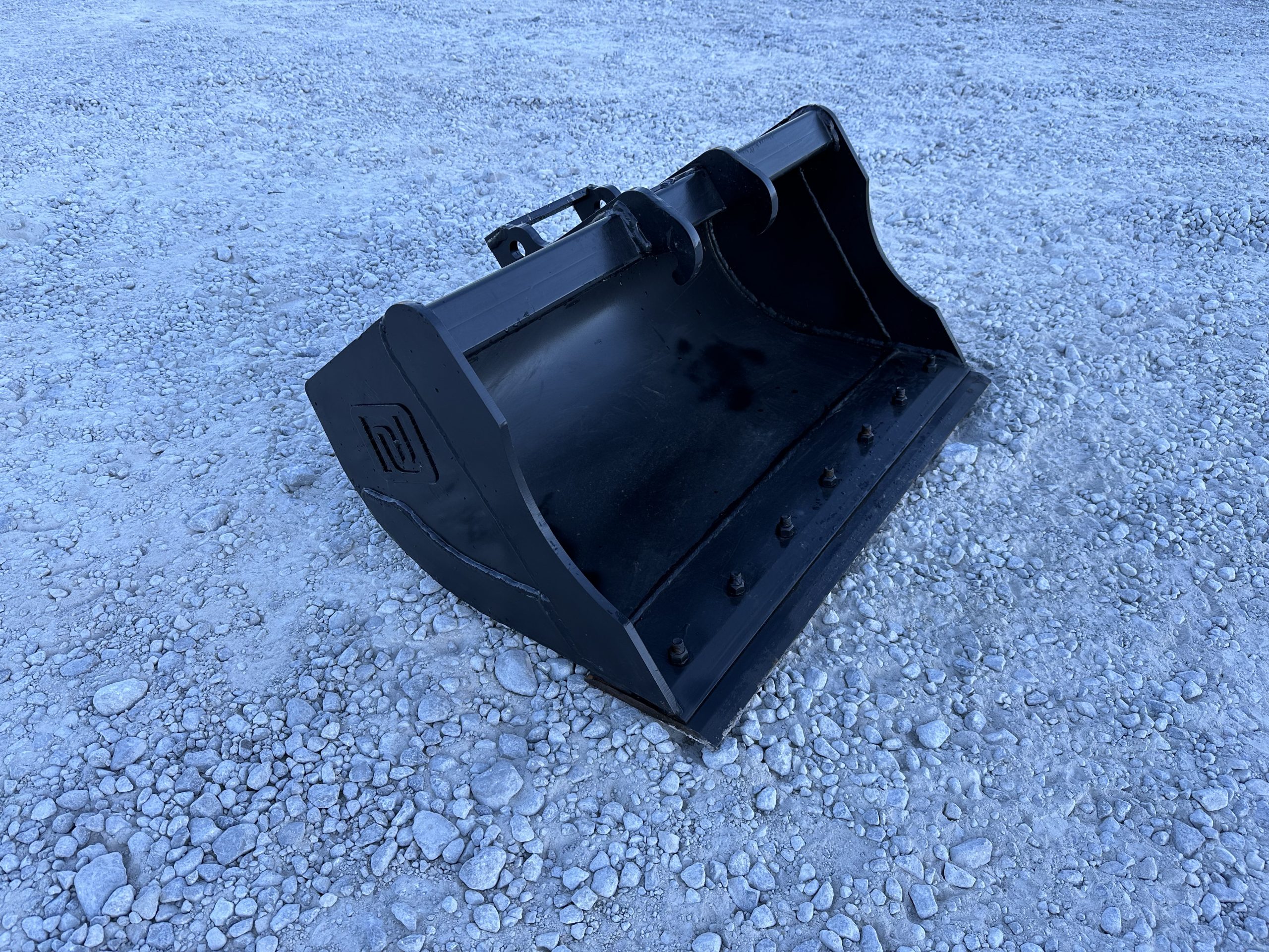 42″ Ditching Excavator Bucket with BOE Fits Bobcat ESeries and 435