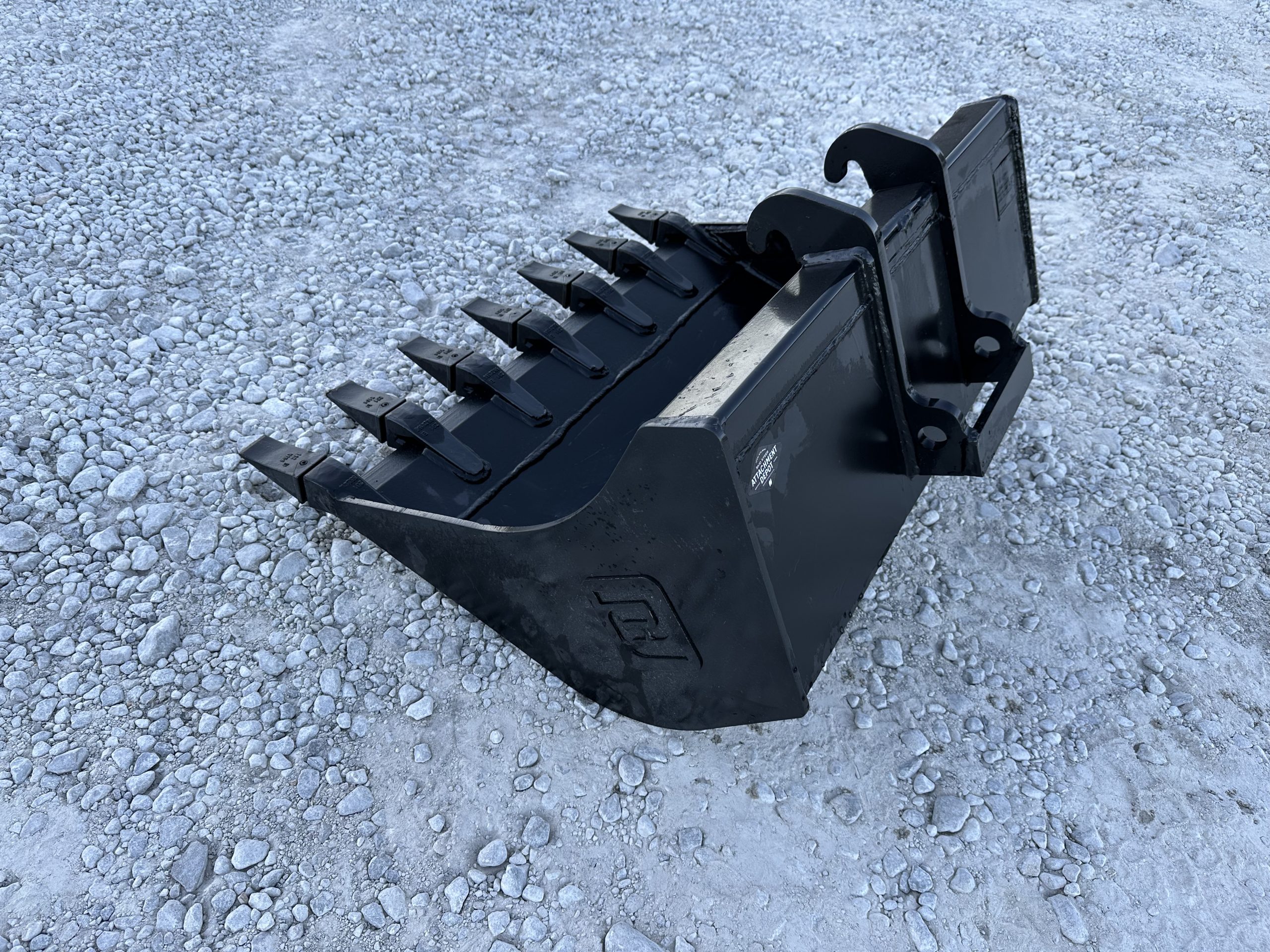 38″ Tooth Cemetery Excavator Bucket Fits Bobcat X Change for 10,000