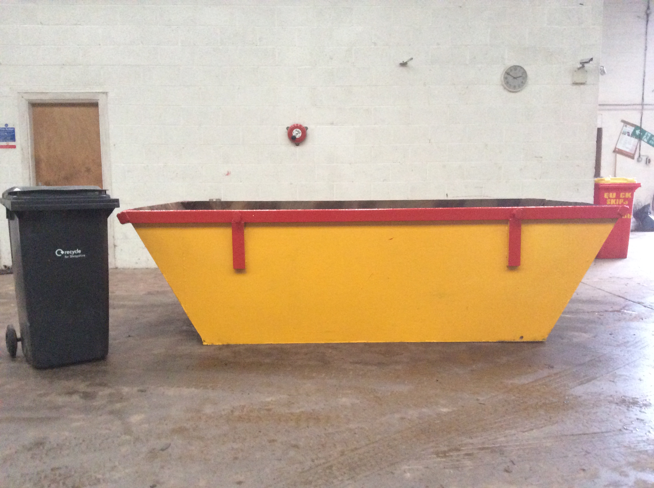 Small Builders Skip SkipsTelford Cheap Skips in Telford