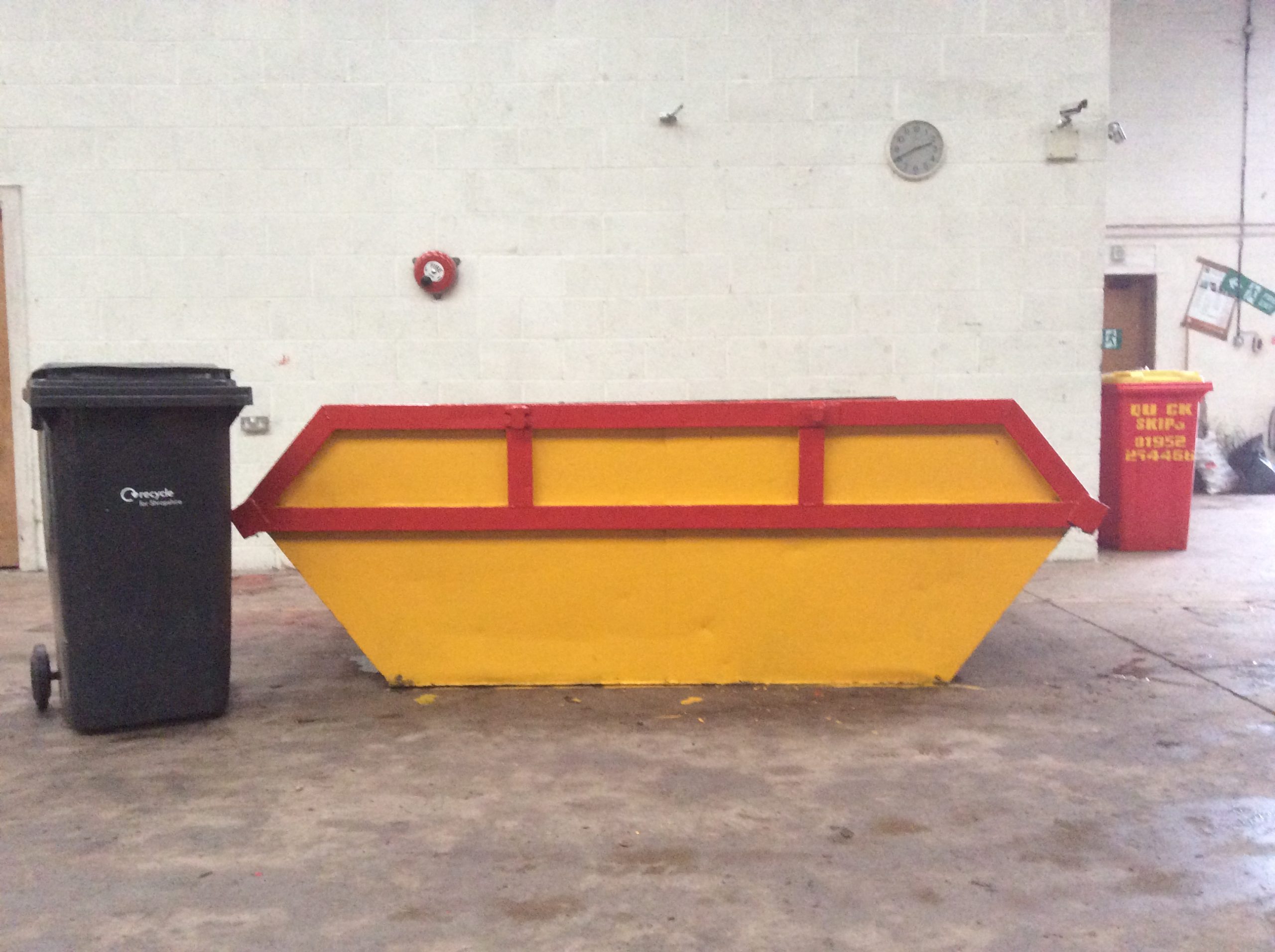 Maxi Skip SkipsTelford Cheap Skips in Telford