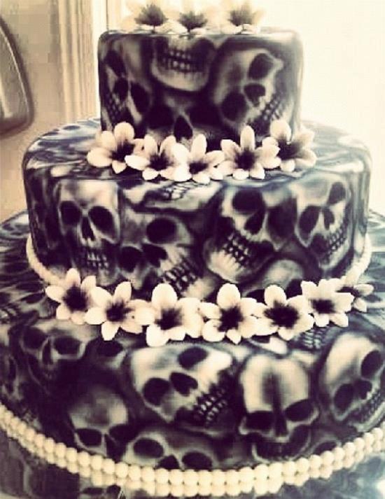 25 Wedding cakes with skulls