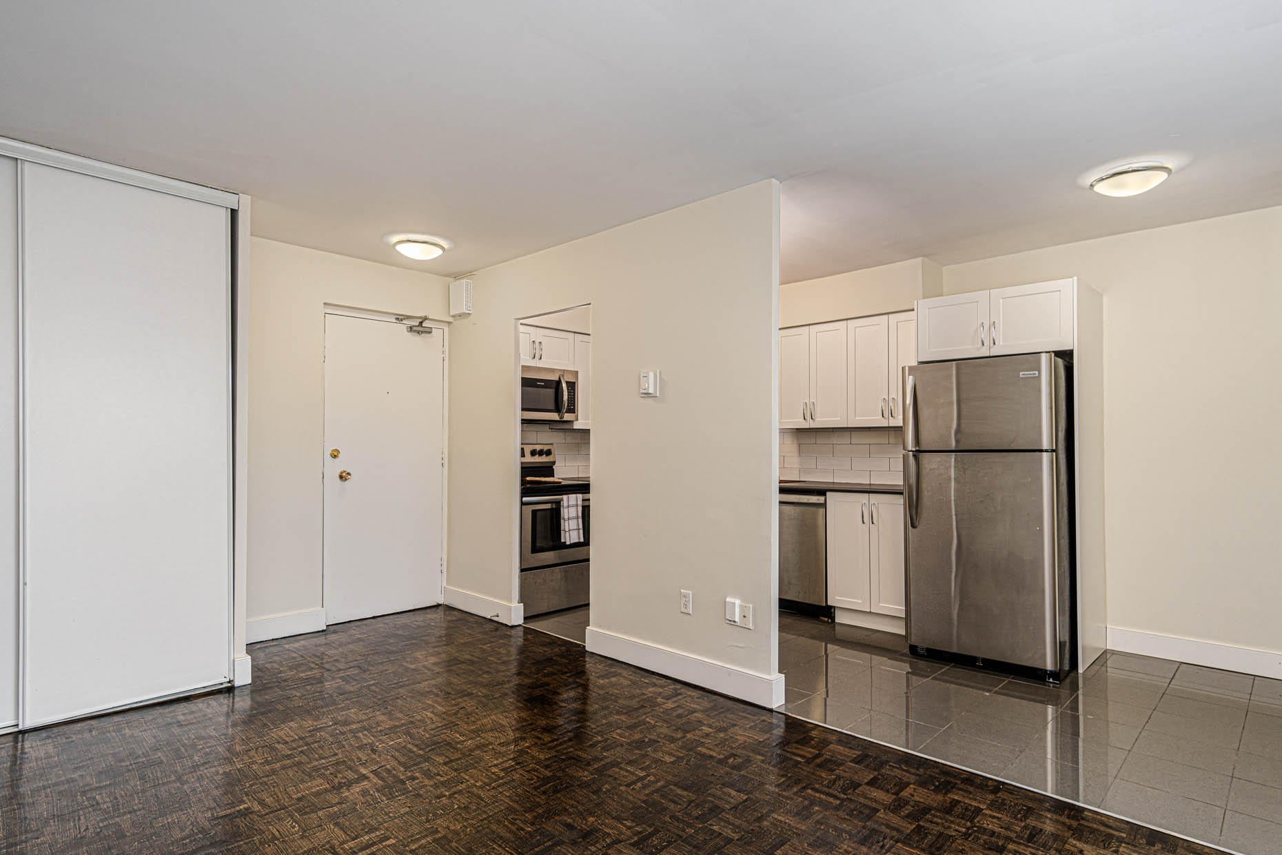 Frontenac Arms Apartments Skyline Living