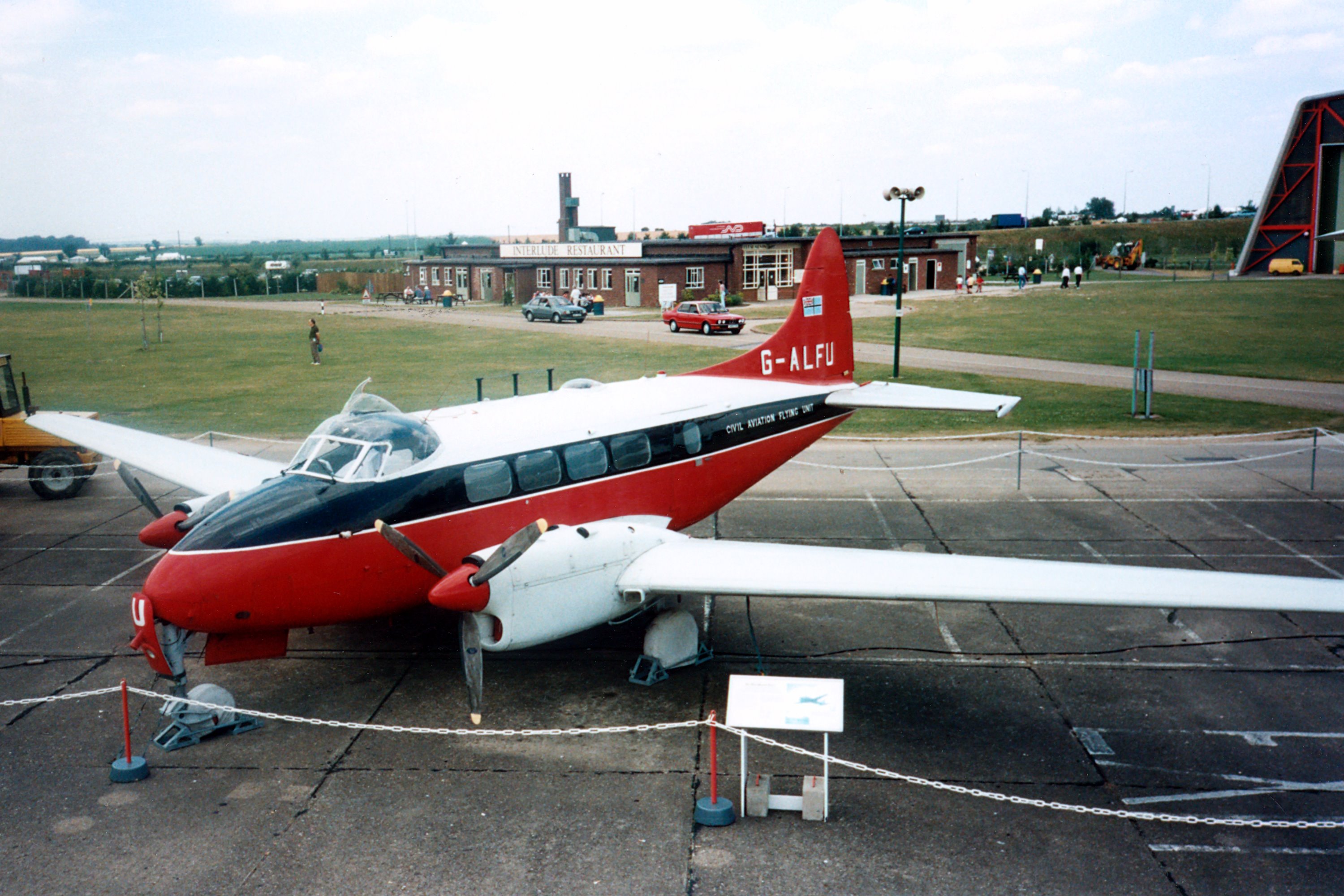 de Havilland DH104 Dove Mk.6, Twinengine Lowwing Executive Transport