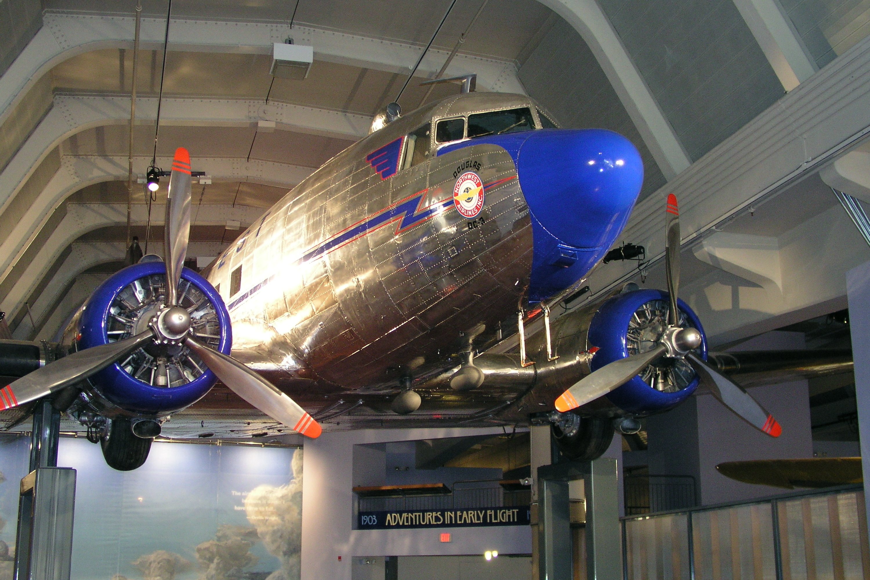Douglas DC-3, Two-engine Two-crew Low-wing 21-Passenger Airliner, U.S.A.
