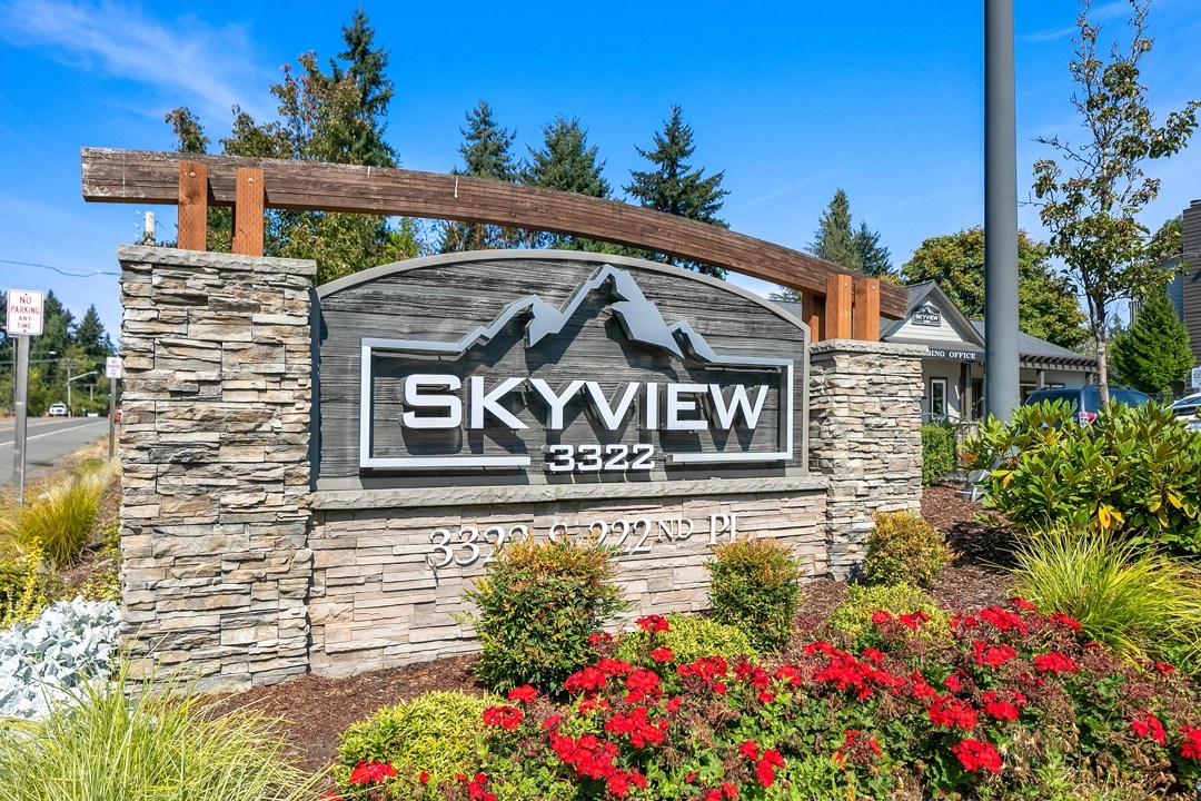 Contact Skyview 3322 Large Apartments in Kent, WA