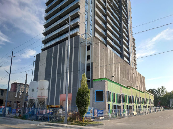 Gaslight Condos Sky Window Technologies