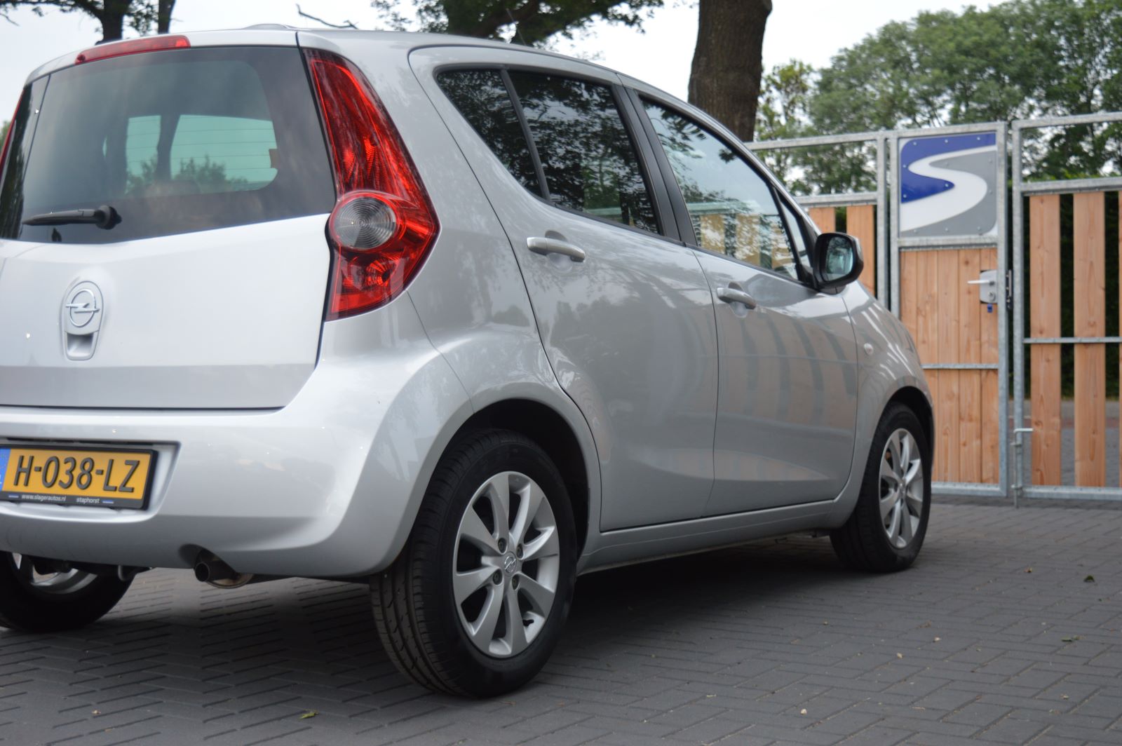 Opel Agila 1.2 Edition Autobedrijf Slager