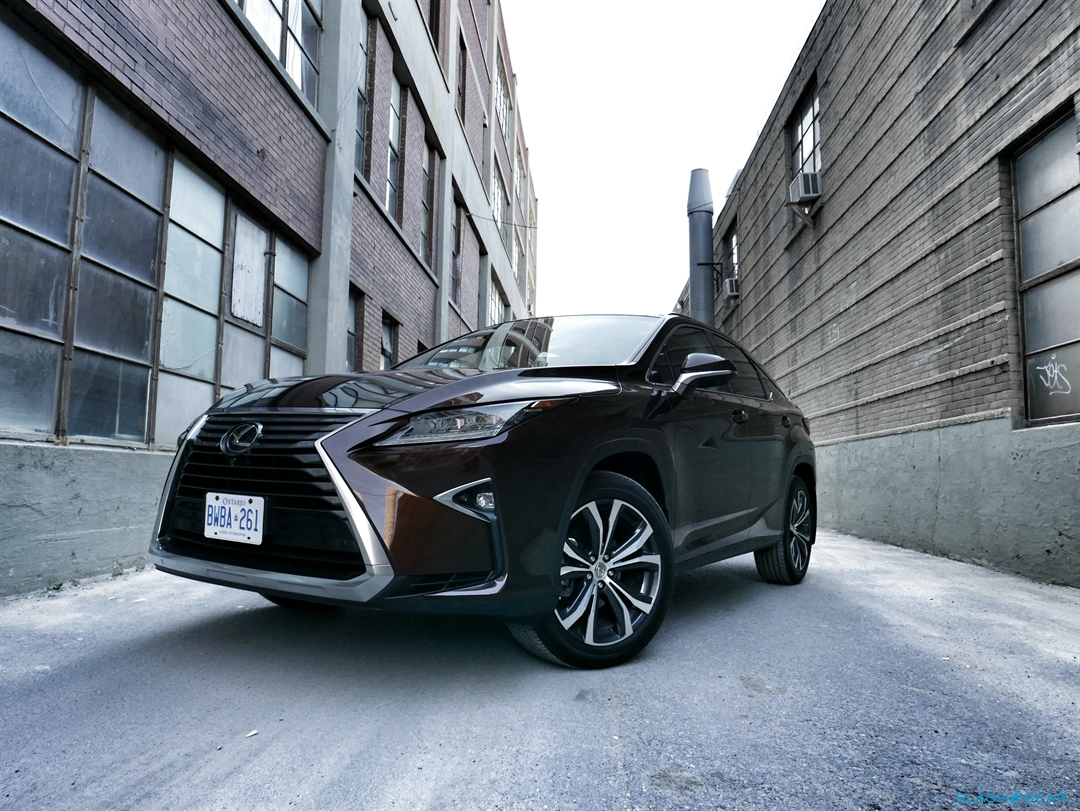 The Lexus RX 350 Takes On 4 of the Best Luxury SUVs for 2016 SlashGear