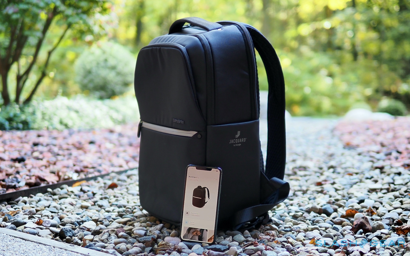 Samsonite Konnecti Backpack with Google Jacquard Review A strokable